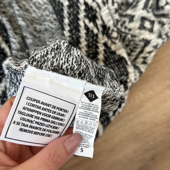 TEX Cardigan - Picture 4 of 4